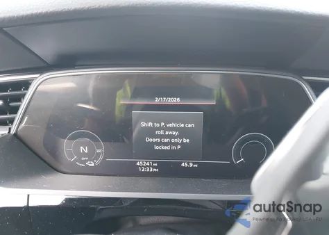 2022 Audi E-Tron Premium Quattro z USA, uszkodzony, nr VIN WA1AAAGE6NB020459